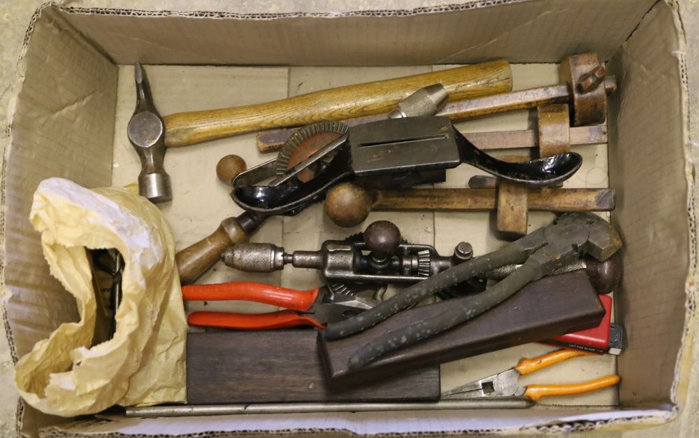 Miscellaneous hand tools: